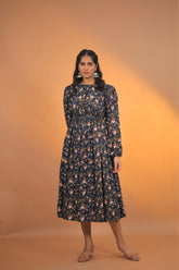 Hiba – Floral Dusk