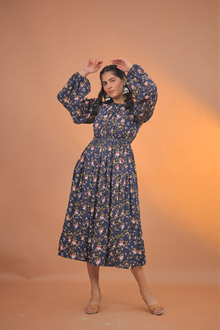 Hiba – Floral Dusk
